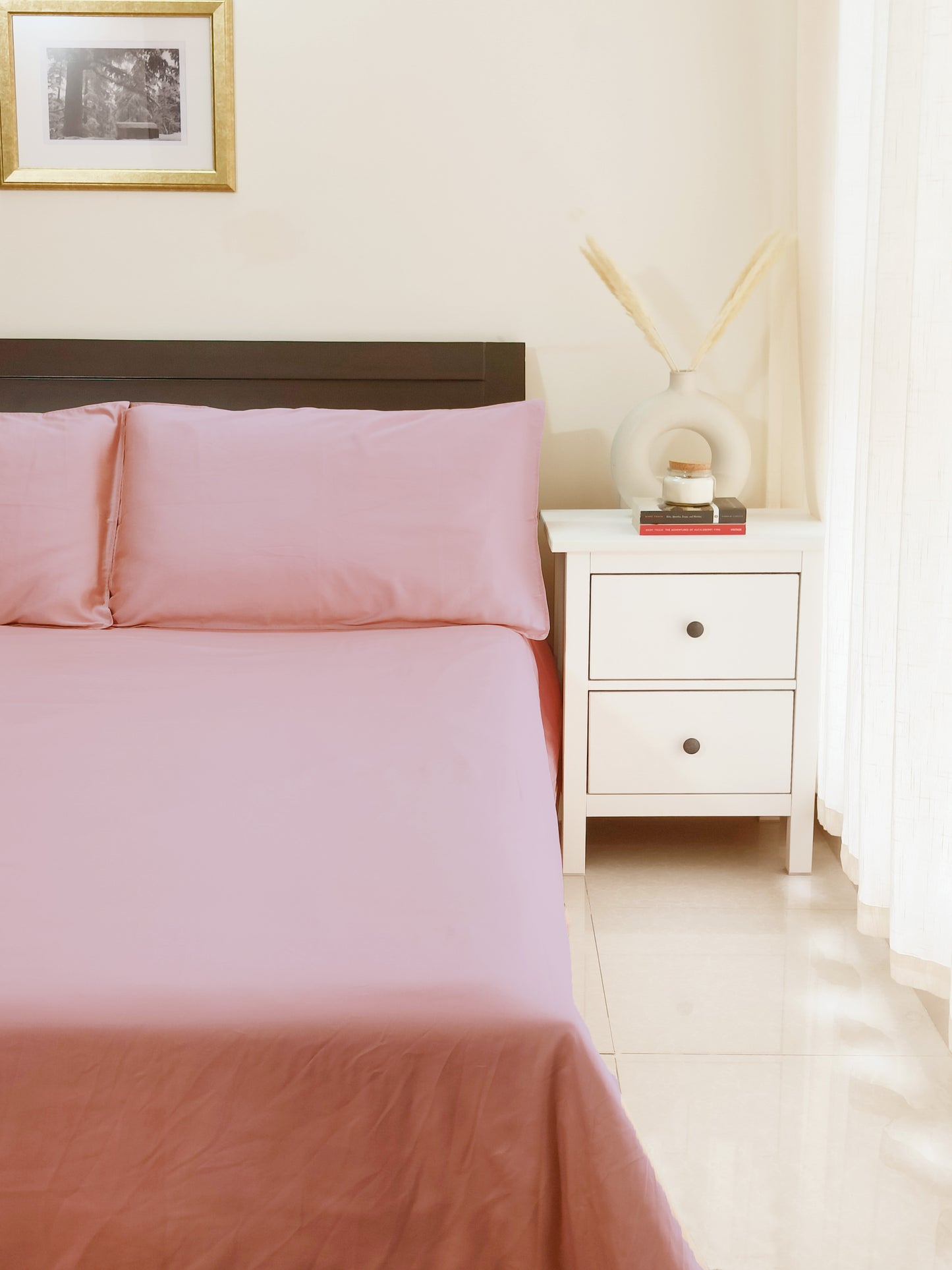 Bamboo Silk 300TC Solid Bedsheet (Lilac)