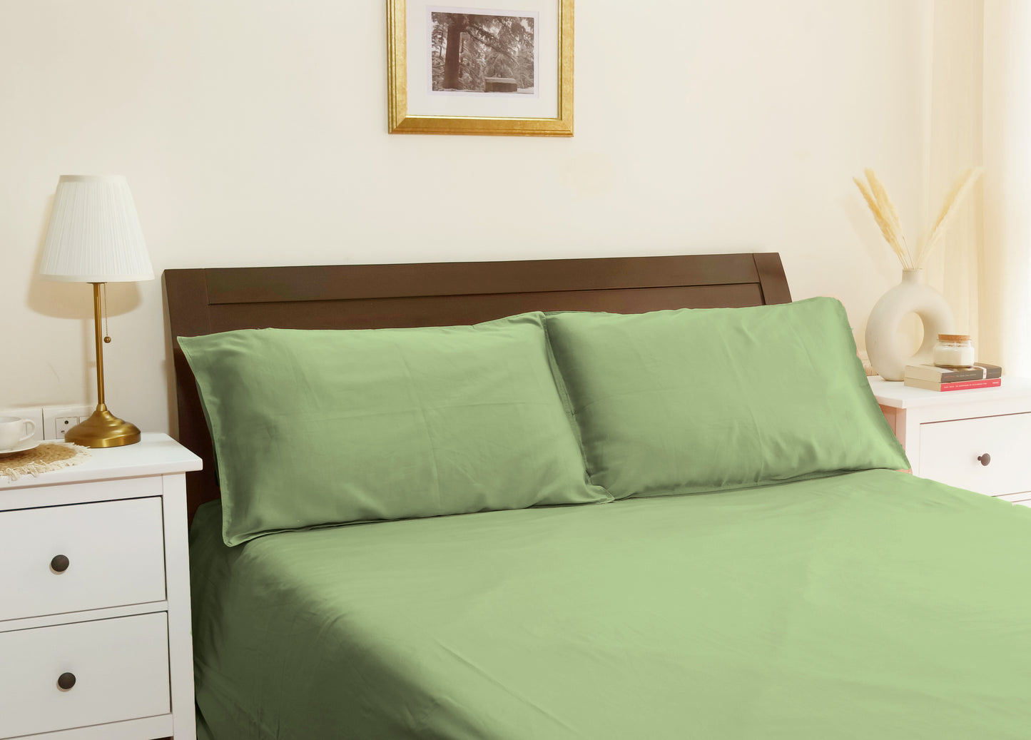 Bamboo Silk 300TC Solid Bedsheet (Avocado Green)