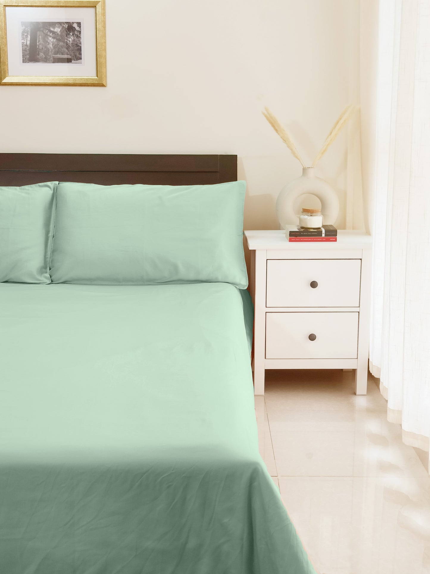 Cotton 300TC Solid Bedsheet (Mint Green)